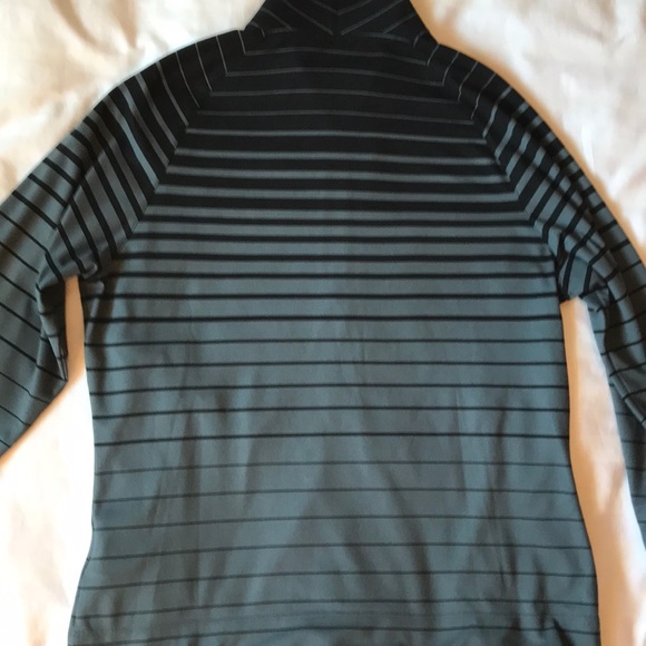 COPY - Free with a Bundle of 2 Nike Golf Fit Dry long sleeve 1/2 zipper top - Picture 5 of 6
